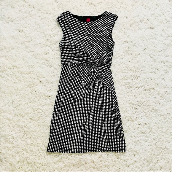 Anne Klein Dresses & Skirts - Wrapped clinched work dress midi knee polka dots